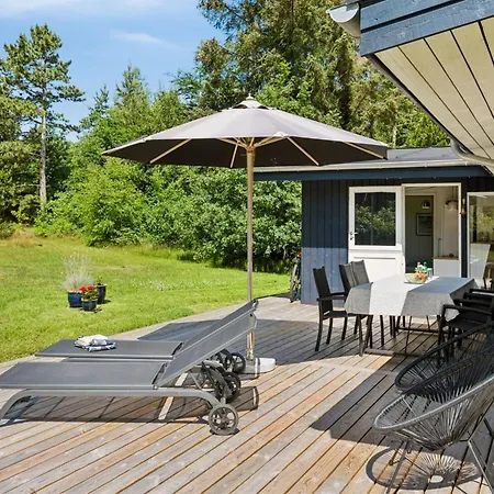 Aleta - 600m From The Sea By Interhome * Grenå